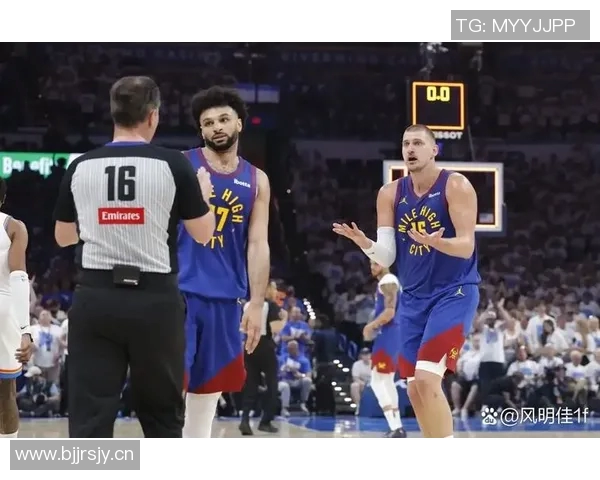 阿德尔曼赞穆雷状态出色并对其休赛期组织训练表示欣慰