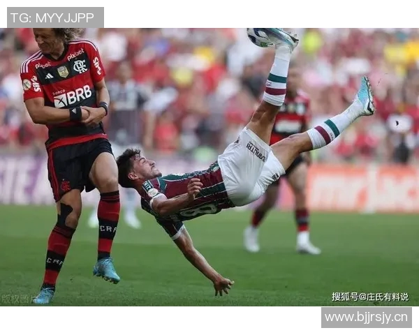 弗拉门戈门将失误送礼对手轻松进球引发全场哄笑