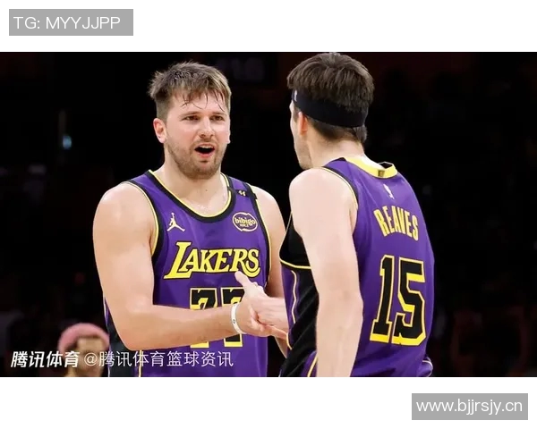 雷迪克谈对阵太阳的挑战里夫斯与东契奇需迅速适应比赛节奏