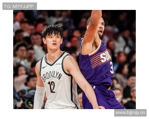 曾凡博亮相澳门布鲁克林篮网全队正式抵达开启新征程