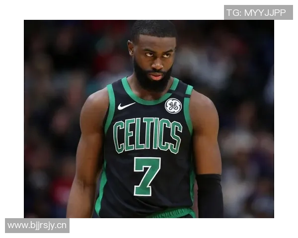 史蒂文斯赞杰伦布朗领导力出色强调球队需持续专注提升自我