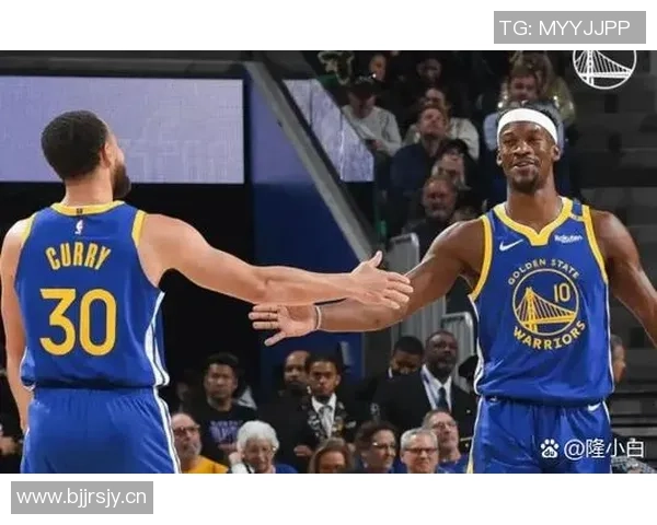 桑托斯精彩表现一人挡三敌反向库明加助攻防守与进攻双丰收