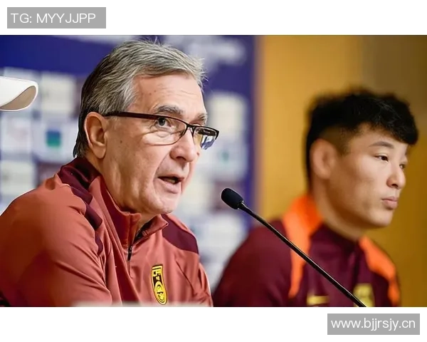 伊万谈教练压力：舆论与球迷是职业挑战，无法承受者不适合执教